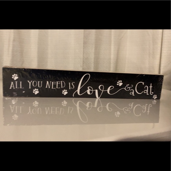 Valentine’s Day “All You Need is Love & a Cat” 🐱 🐾❤️ Table Decor - Picture 1 of 1